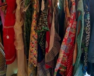 Vintage aprons smocks sun bonnets 