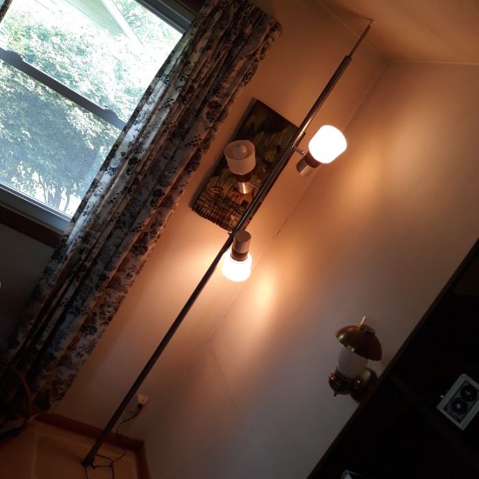 Modern tension pole lamp, chrome 