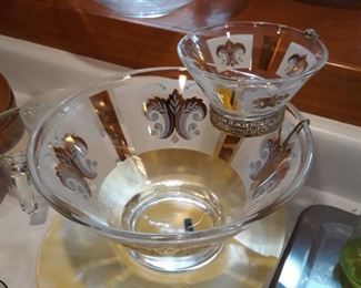 Mid century modern  serving bowl set