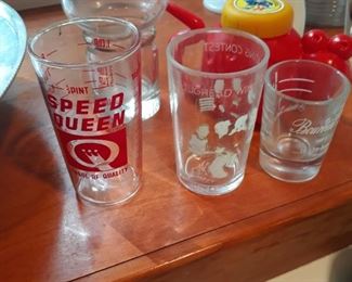 Vintage collectibles glassware
