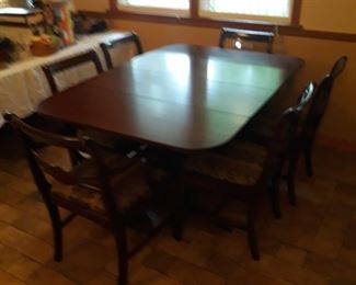 Dining table set with three leaves
Six chairs