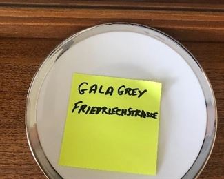 Rothschild China. 2 patterns available . Also flatware and crystal by Rosenthal.
Gala Grey.