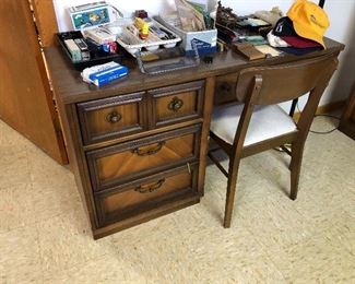 Student size desk with chair. Wants to be painted.