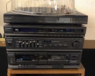 Panasonic stereo with turntable