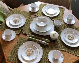 Large set of Corelli dishes, tableware