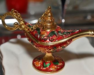 Dubai enameled genie lamp trinket box
