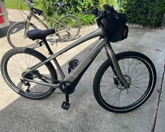 Electric Specialized Como Sport Bike with Key & Charger - Excellent Working Condition