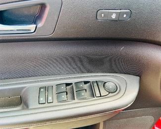 2012 GMC Arcadia Denali AWD 6 Cylinder D 3.6L
116,148 Miles
$12,800
MM accepts all bids on vehicles during sale hours. If financing is required, you must be pre-approved. MM accepts cashiers check, cash & financing.