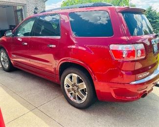 2012 GMC Arcadia Denali AWD 6 Cylinder D 3.6L
116,148 Miles
$12,800
MM accepts all bids on vehicles during sale hours. If financing is required, you must be pre-approved. MM accepts cashiers check, cash & financing.