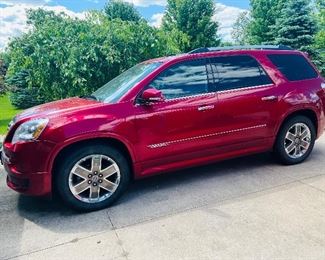 2012 GMC Arcadia Denali AWD 6 Cylinder D 3.6L FI DOHC 220 CID
145,148 Miles
$12,800 OBO
MM accepts all bids on vehicles during sale hours. If financing is required, you must be pre-approved. MM accepts cashiers check, cash & financing.