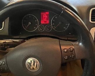 2007 Volkswagen Eos 4 Cylinder 2.0L FI Turbo
2.0T Hard Top Convertible 2D
Mileage 66,105
$6,000