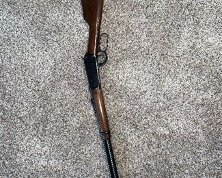Winchester Model 94 30-30 Win Lever Action - slight scratches on stock but overall excellent condition