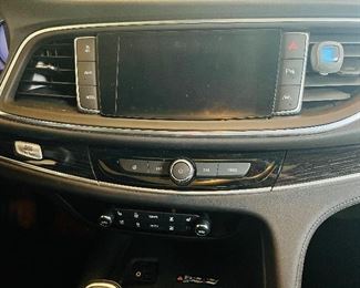 2020 Buick Enclave Avenir 4D AWD 6 Cylinder W 3.6L
Blue
23,981 Miles
$47,000