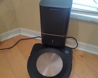 iROBOT  ROOMBA S9
WIFI CONNECTABILITY.
$500.00