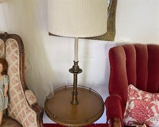 fabulous end table lamp vintage gorgeous!! 