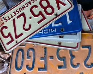 COLLECTION OF LICENSE PLATES 