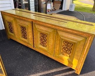 THIS IS ABOUT 6 FEET LONG, BURLED WOOD WITH AN AMAZING STAIN.. IT IS ALMOST CHARTREUSE.. POSSIBLY FROM THE LATE 60'S 