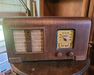 Antique Radio