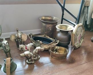Brass figures, pots 