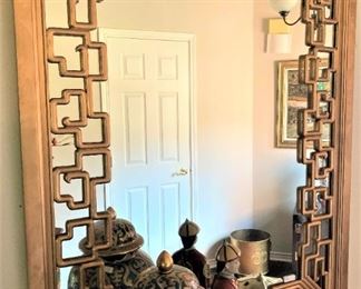 Elegant mirror