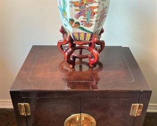 Small Asian chest and vase