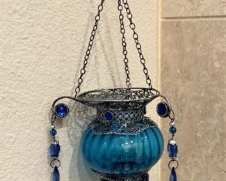 Hanging candle holder