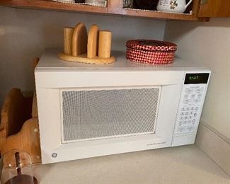 GE microwave