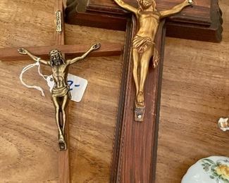 crucifixes 