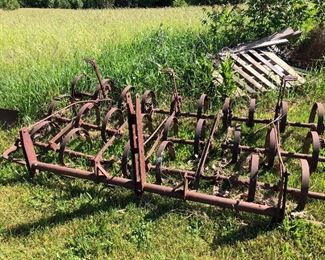 Sale 2 three pt hitch drag