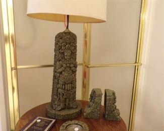 lamp, matching bookends & ash tray, Aztec design