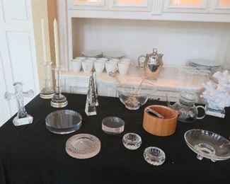 Waterford "Clare" cross; Simon Pearce bowl; Michael Aram "Tree of Life" salad serving set; Princess House pitcher, teapot; Steuben bowl