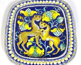 Lot 15 Large Italian pottery charger