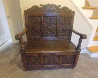 Beautiful carved Hall bench $250