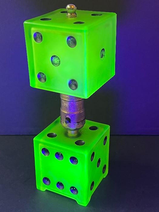 AMAZING Art Deco Uranium Dice Cube Lamp . Measuring about 9.5" tall. In overall good condition with some light vintage wear including slight paint loss. No electrical component.  
