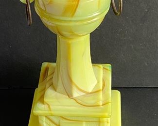 Vintage Houze Queen Anne lamp in a lovely marbleized yellow color with caramel swirls. Measuring 11"