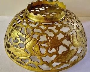 Amazing Brass Seashell Themed Lamp Shade measuring 8 inches tall and 15 inches in diameter. 