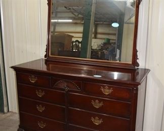 Lot 451 dr base w/ mirror 