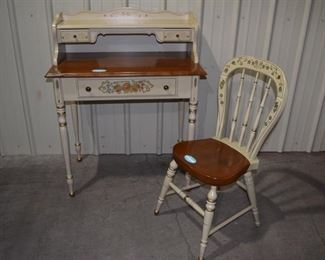 Lot 431 desk w/ chair 