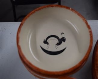 Lot 516 26pcs sw dinner ware
