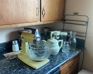 Mixing Bowls/ Pitchers 