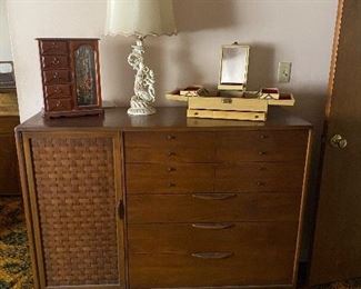 Dresser with matching bedroom set 