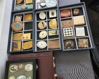 Compact cases many are antique