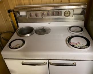 Vintage Westinghouse White  Stove in Working Condition