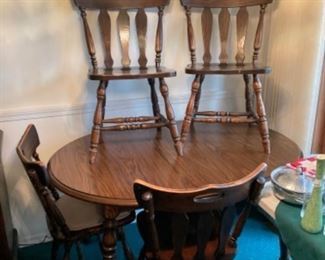 Colonial Style Table and 6 Chairs