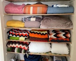 Blankets, Afghans and Pillows