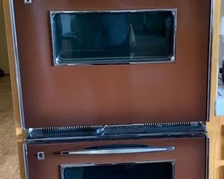 1968 GE Double Oven (Self Cleaning) Excellent Condition