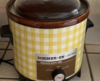 Never Used Crock Pot with/owner's manual