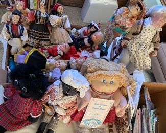 Various vintage dolls