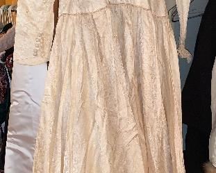 Vintage wedding dress
