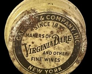 VINTAGE VIRGINIA DARE WINE BOTTLE W/CAP